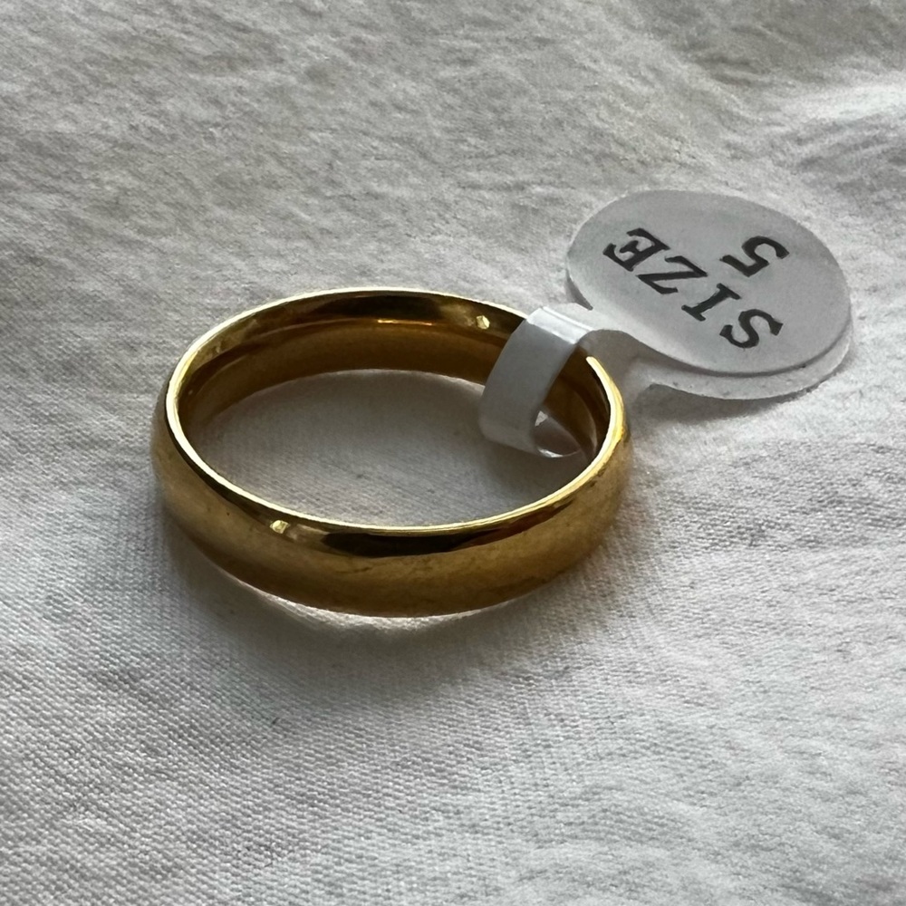 Chunky Gold Ring - Size 5